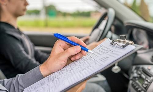 Checklist de preparação para dirigir um carro